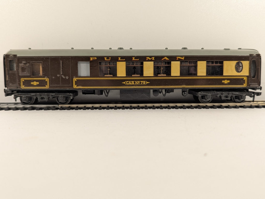 Hornby Dublo OO Gauge Pullman Car No. 79 Passenger Coach Pullman Umber and Cream