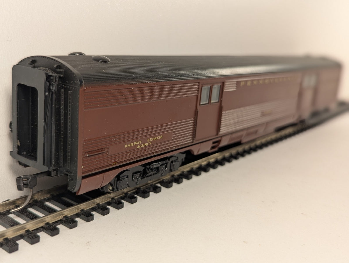 Athearn HO Scale Streamlined Baggage Car 4903 Pennsylvania Railroad 1782