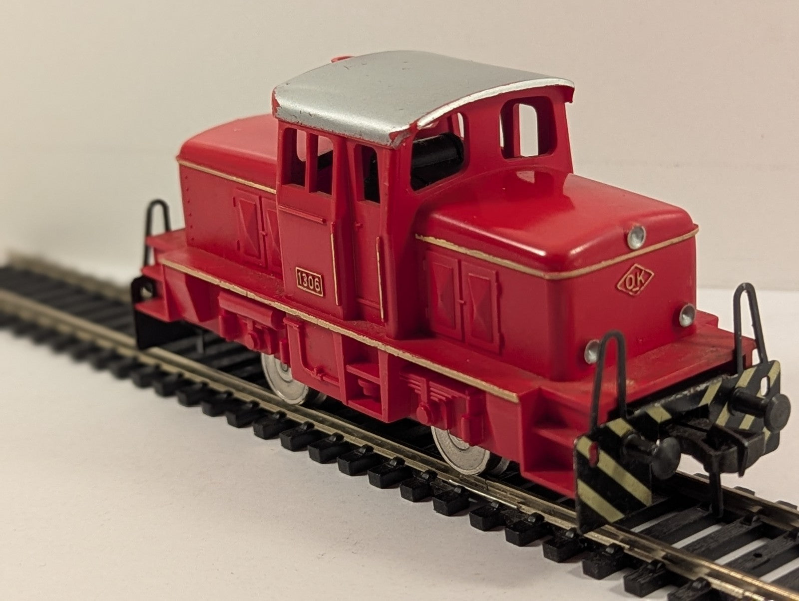 Fleischmann HO Gauge O&K Diesel Shunter Locomotive 1306 Red
