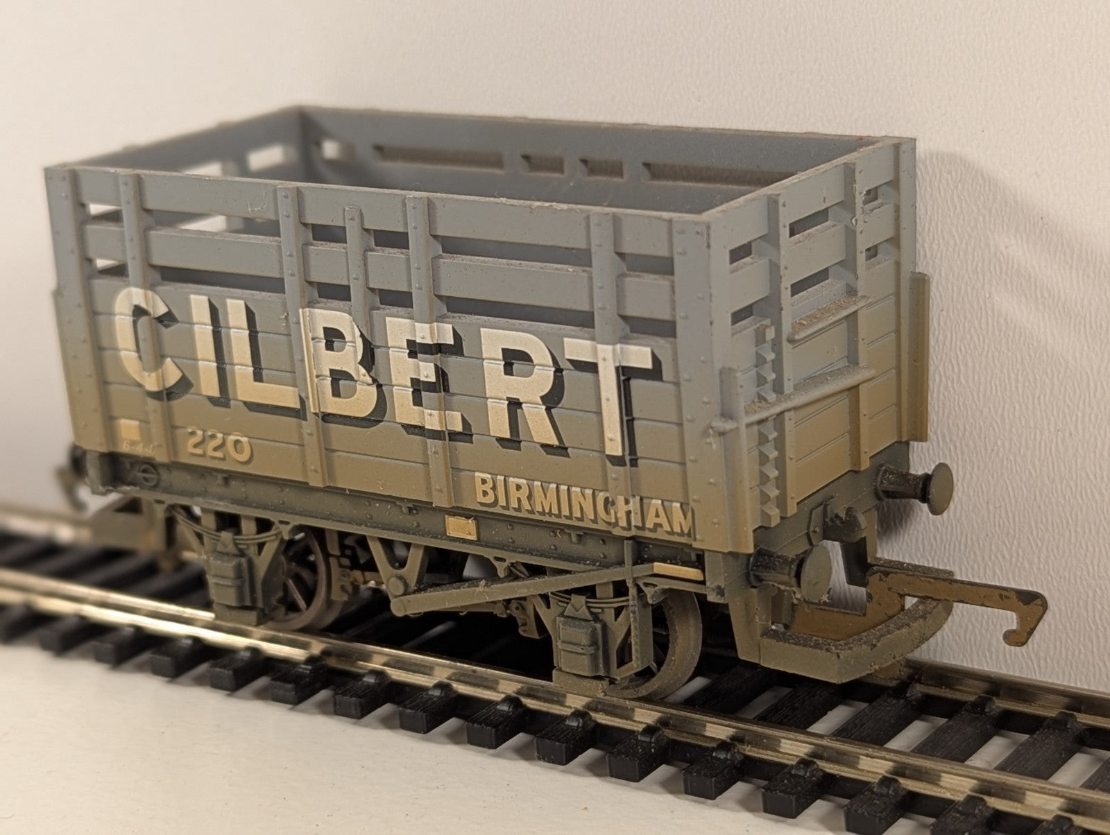 Hornby R6151 ‘Cilbert’ Coke Wagon 220