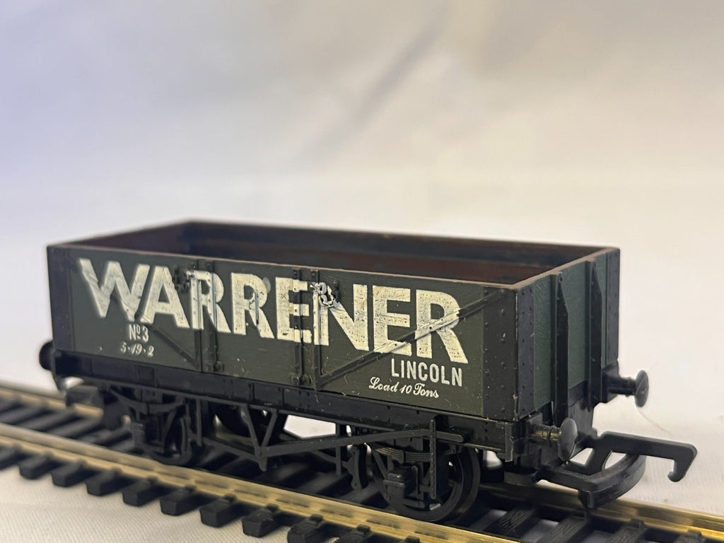 Mainline OO Gauge Warrener Lincoln 5 Plank Open Wagon Green