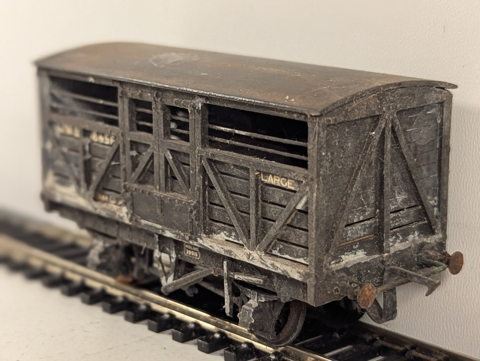 Kitbuilt OO Gauge LMS Cattle Wagon - Grey