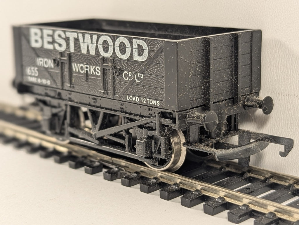 Hornby OO Gauge Bestwood 5 Plank Wagon Goods Wagon 655 Bestwood Iron Works R.096