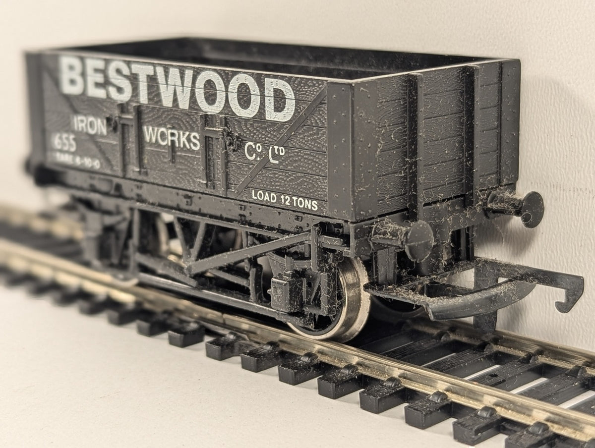 Hornby OO Gauge Bestwood 5 Plank Wagon Goods Wagon 655 Bestwood Iron Works R.096