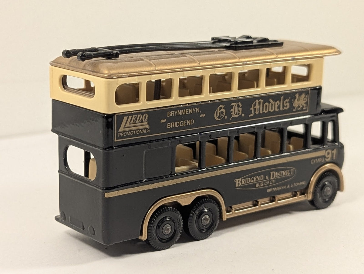 Lledo 3-Axle Trolleybus Die-cast Model Trolleybus 91