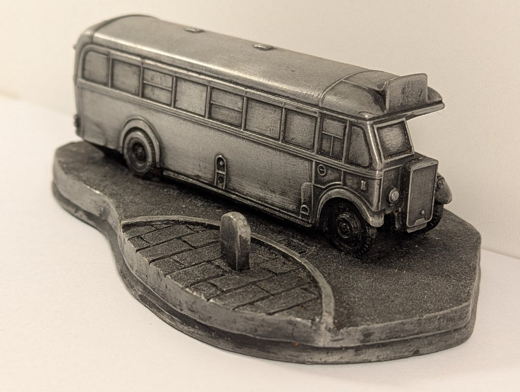 Resin Model Leyland Tiger Bus