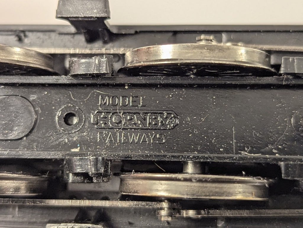 Hornby OO Gauge Fowler Class 4F 0-6-0 Steam Locomotive 44447 BR Black