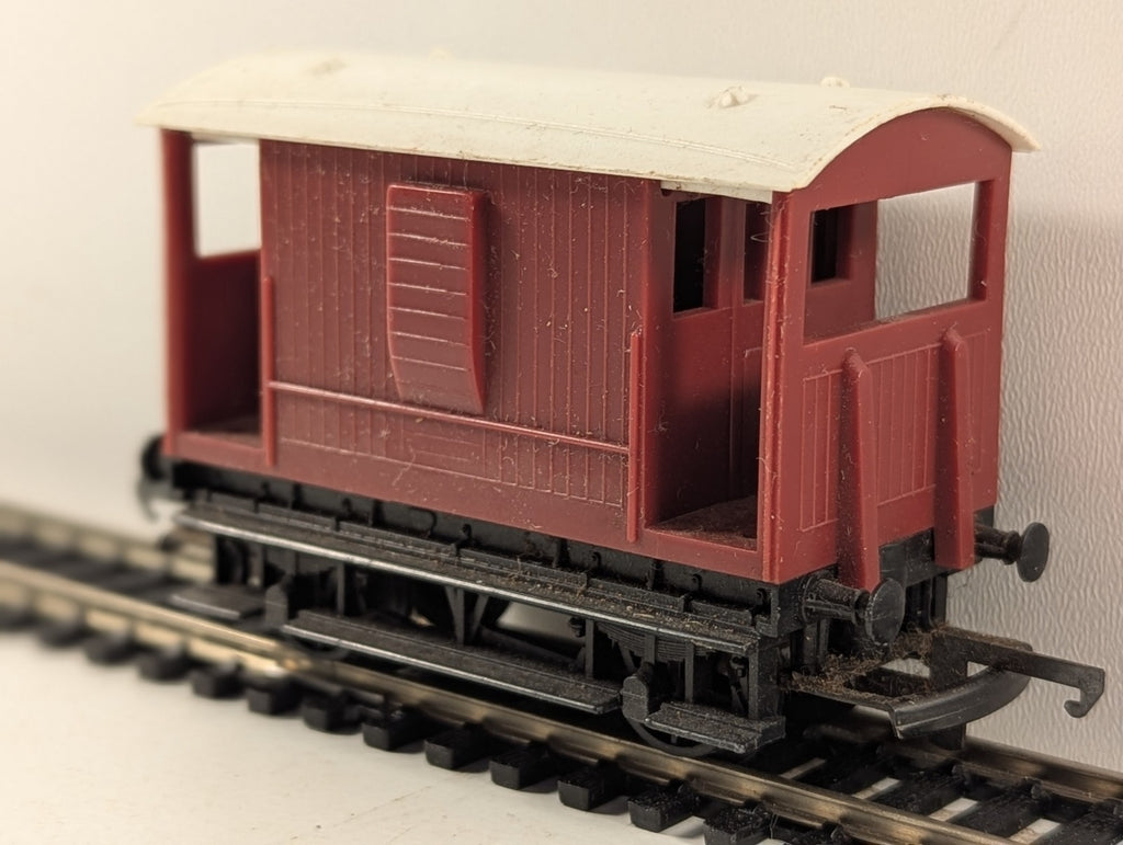 Tri-ang R16 20-Ton Brake Van