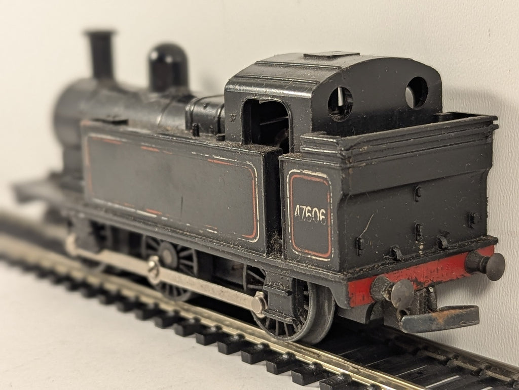 Tri-ang OO Gauge Class 3F Jinty 0-6-0T Steam Locomotive 47606 BR Lined Black - S