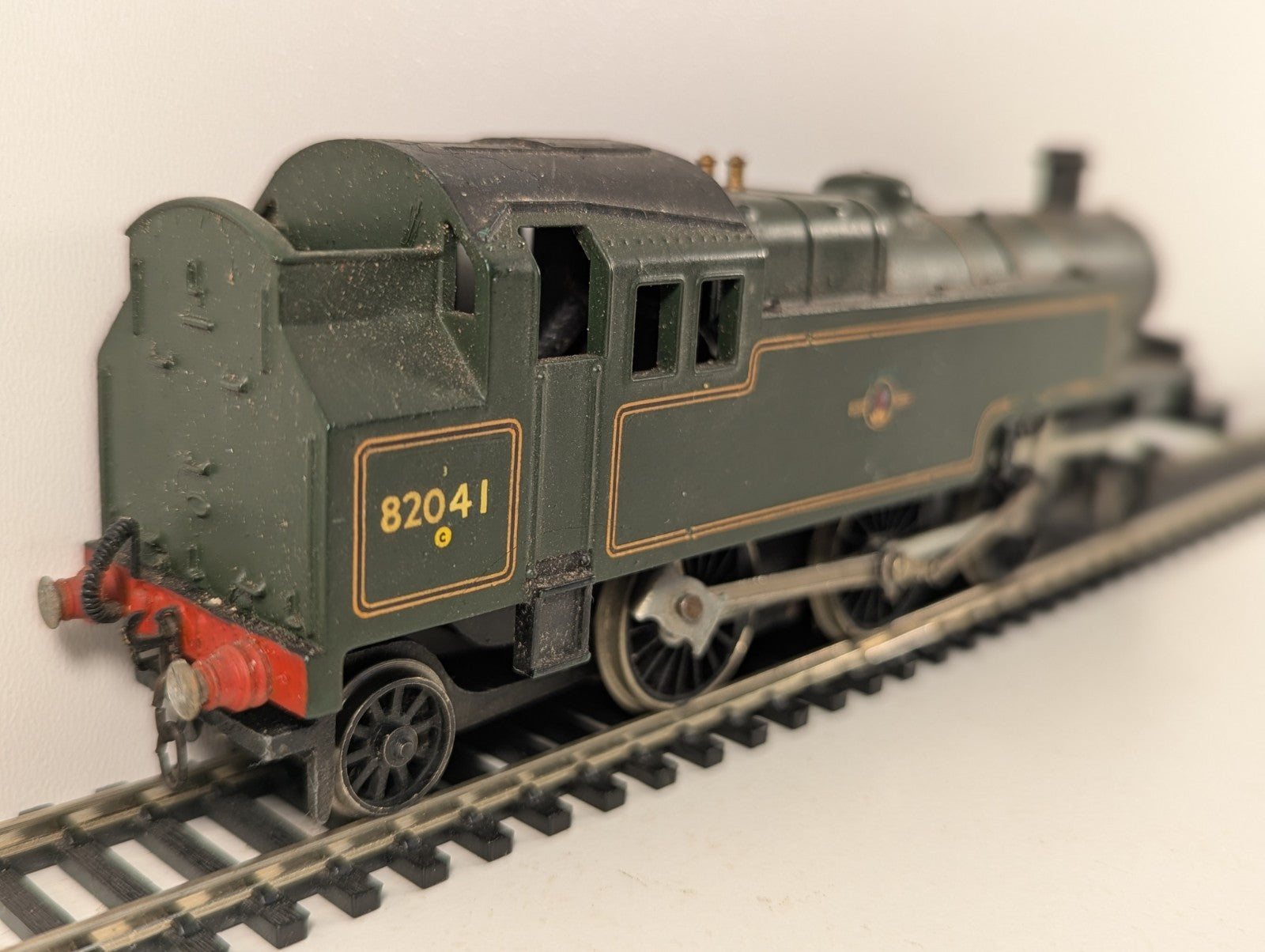 Tri-ang R59 OO Gauge BR Standard Class 3MT 2-6-2T Green - Spares/Repairs