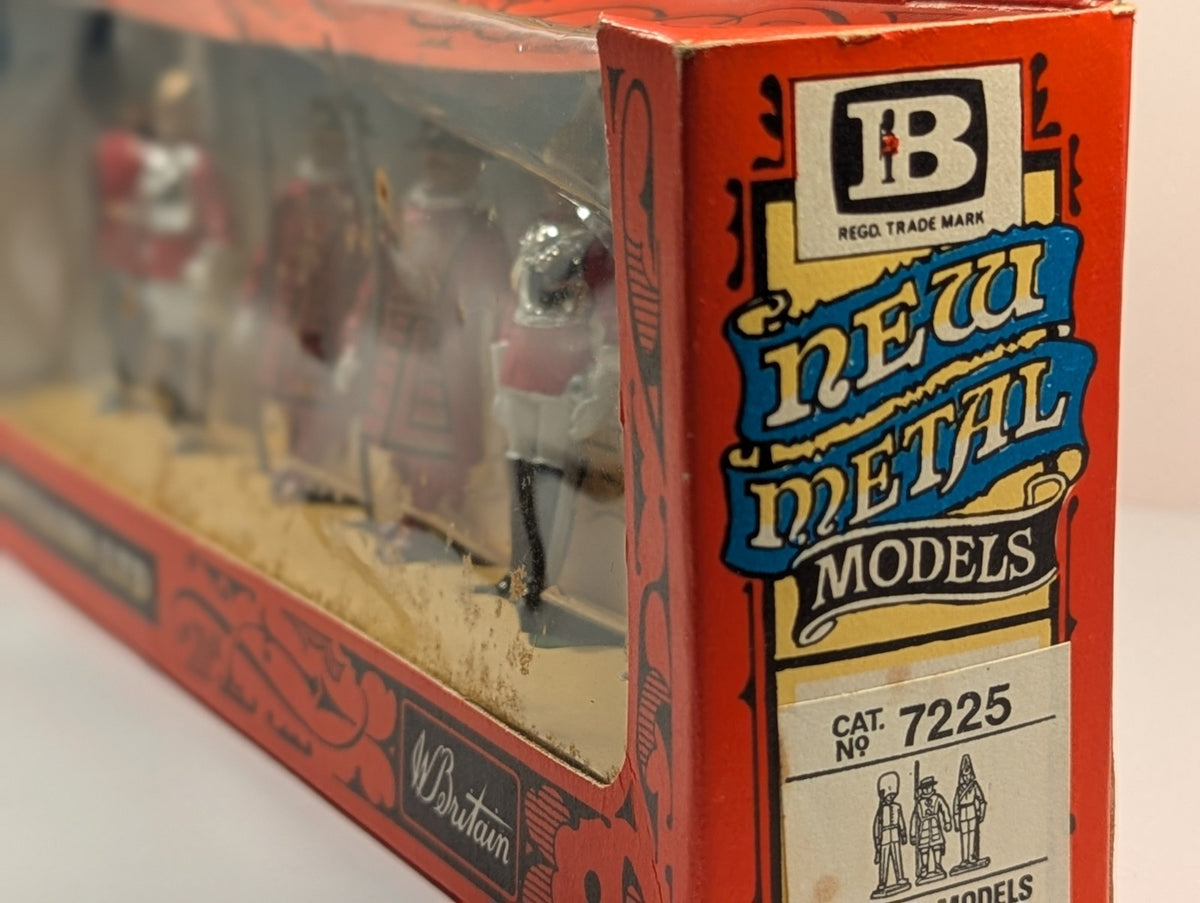 Britains 7225 Beefeater Guards 6 Piece Metal Model Set 1970s