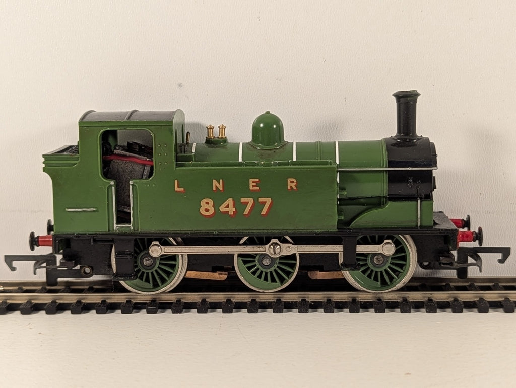 Hornby R252 LNER Class J83 0-6-0 Tank Locomotive OO Gauge - Loose Body