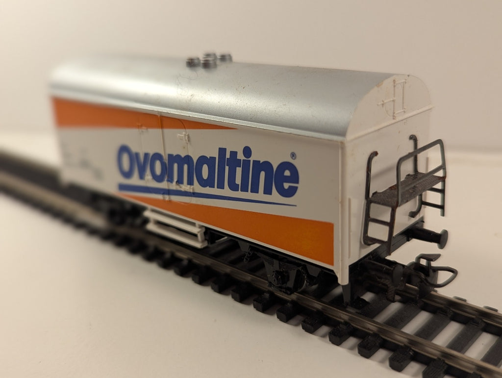 Märklin 4428 H0 Closed Freight Car ‘Ovomaltine’ – DB