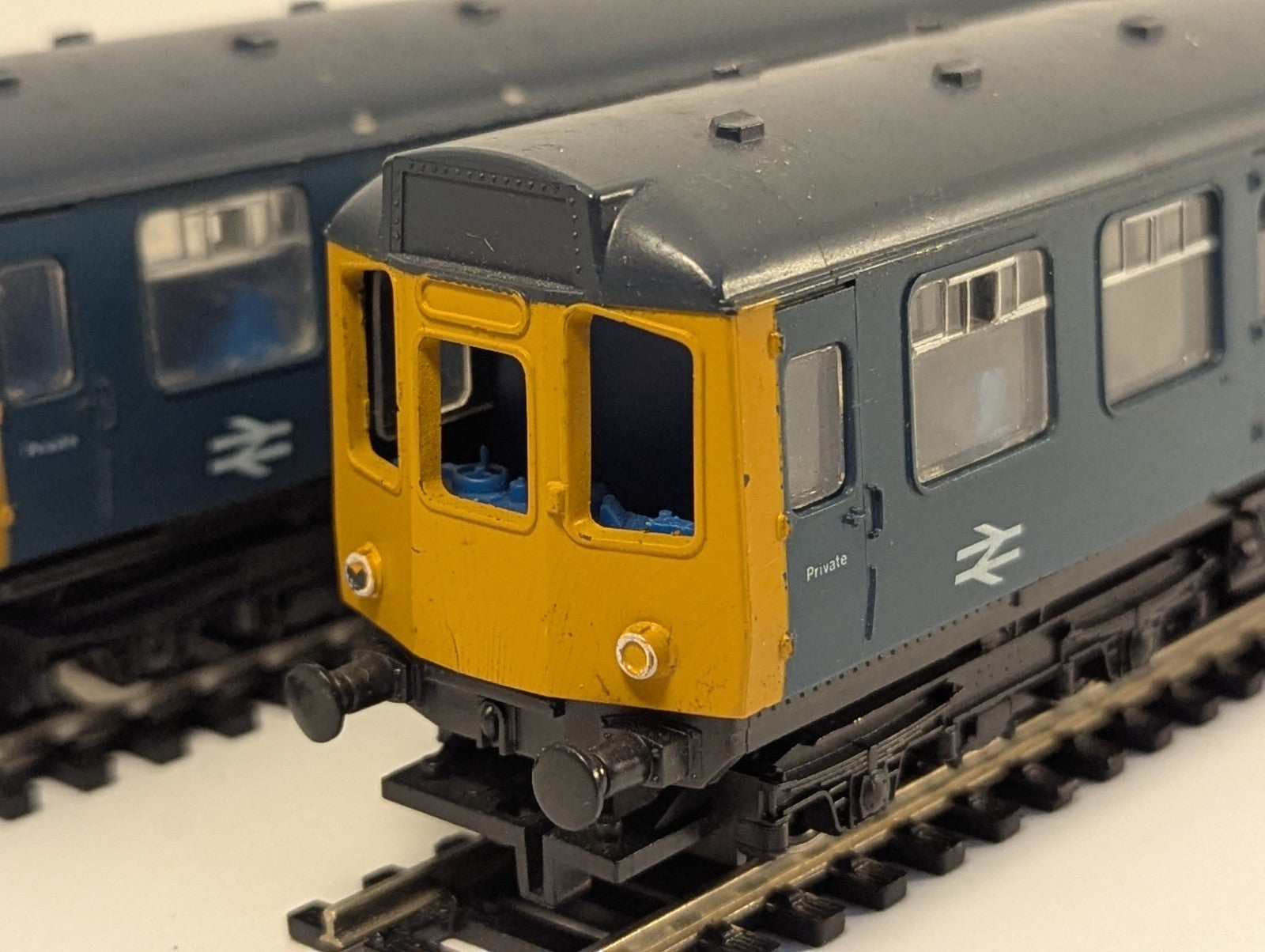 Hornby OO Gauge BR Blue Class 110 DMU 2-Car Set E51819 & E51846