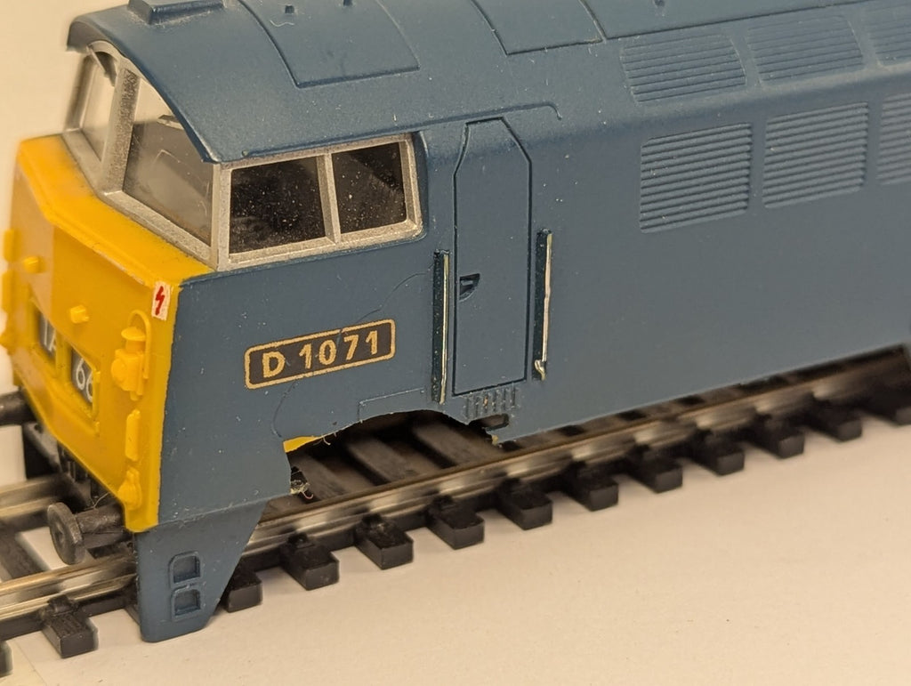 Lima OO Gauge BR Class 52 “Western Renown” D1071 Body Shell – Chipped