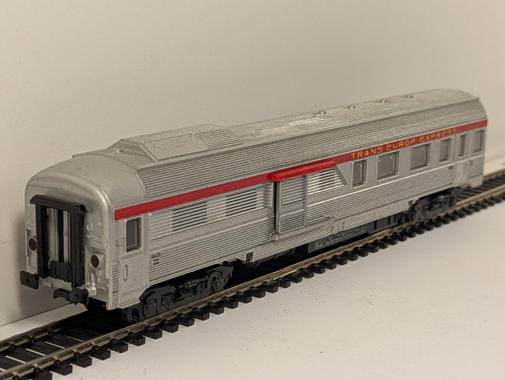 Jouef HO Gauge TEE Silver Trans-Europe Express Coach Missing Parts