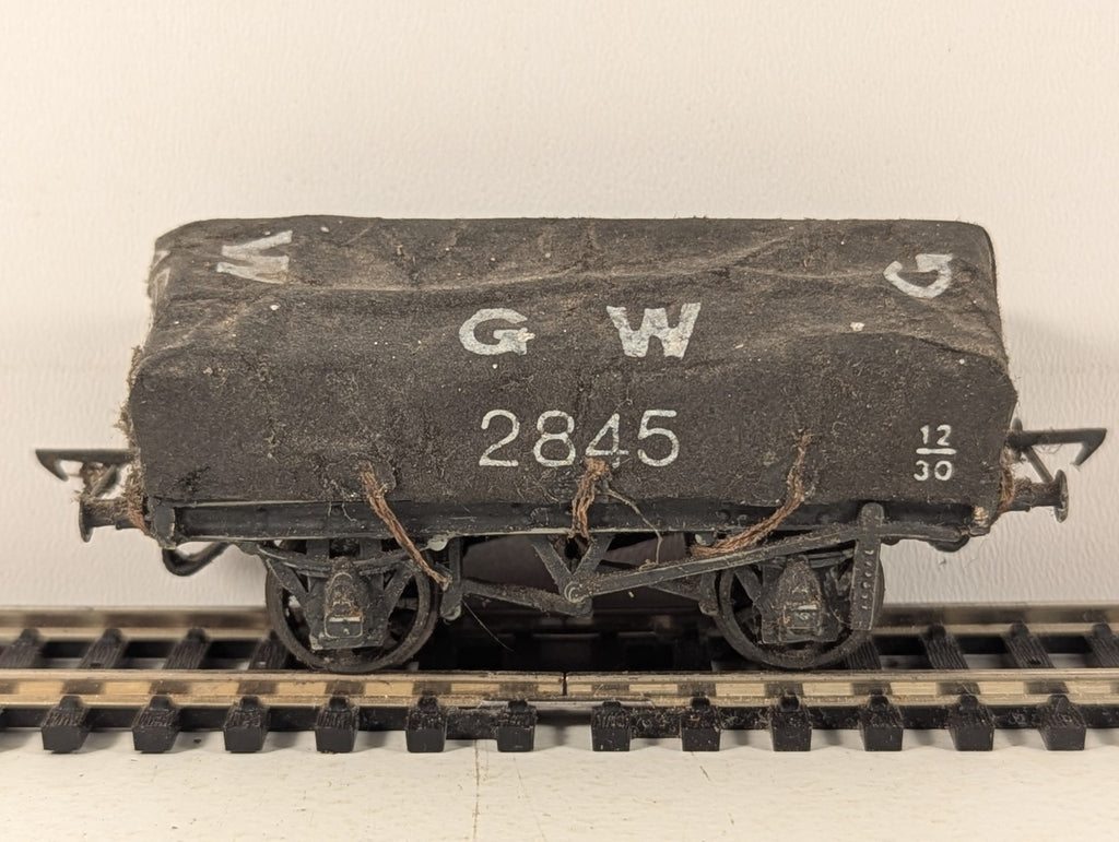 Kitbuilt GWR Open Wagon with Tarp Cover Goods Wagon 2845 GWR Grey