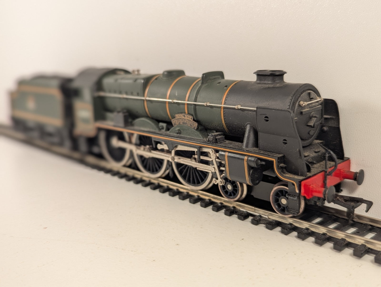 Airfix Railway System 54121-3 Royal Scot BR Green Steam Locomotive - Boxed