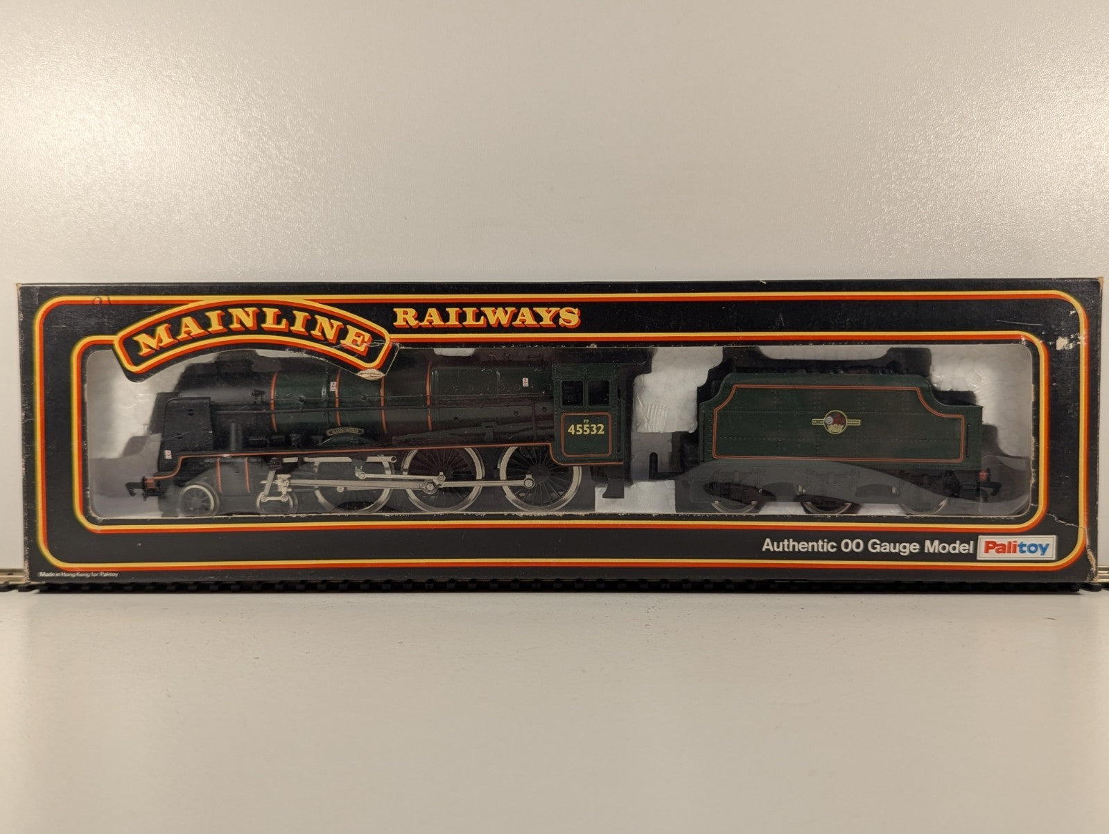 Mainline Rebuilt Patriot Class 7P "Illustrious" Steam Locomotive OOGauge - Boxed