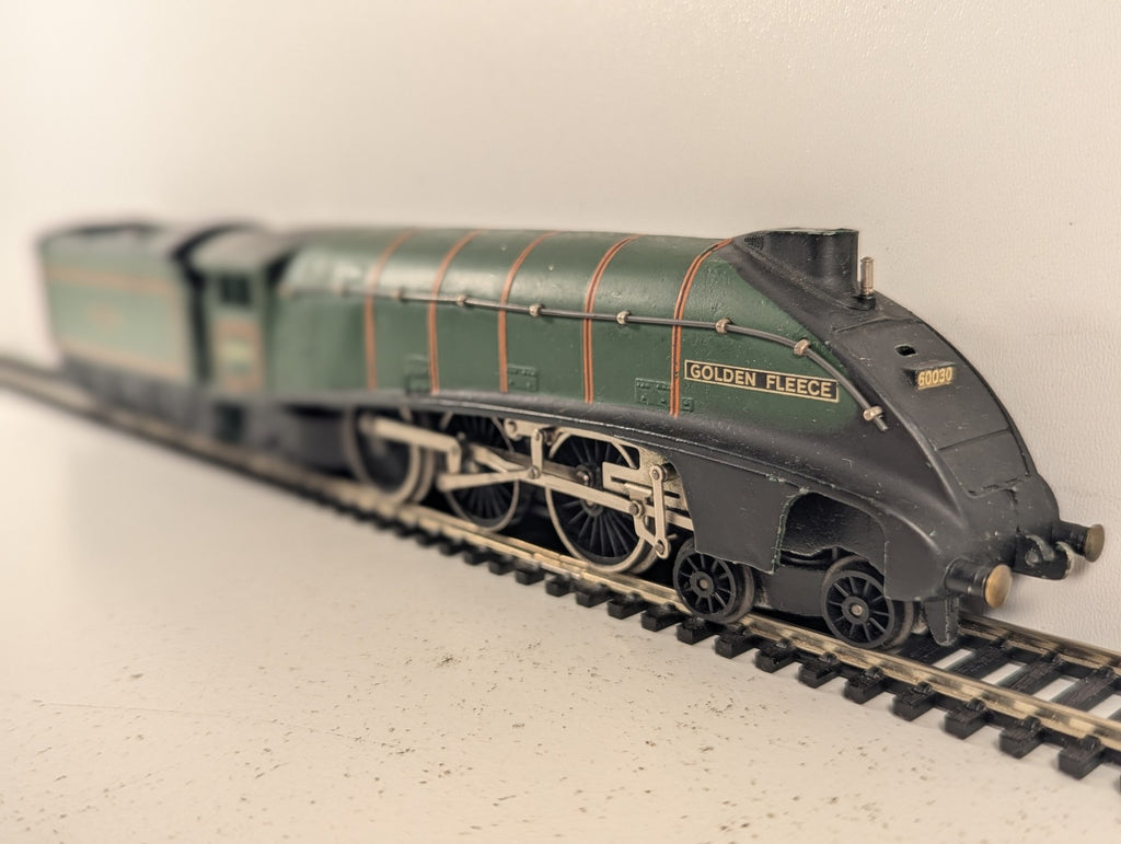 Hornby Dublo OO Gauge Class A4 'Golden Fleece' Steam Locomotive 60030 BR Green