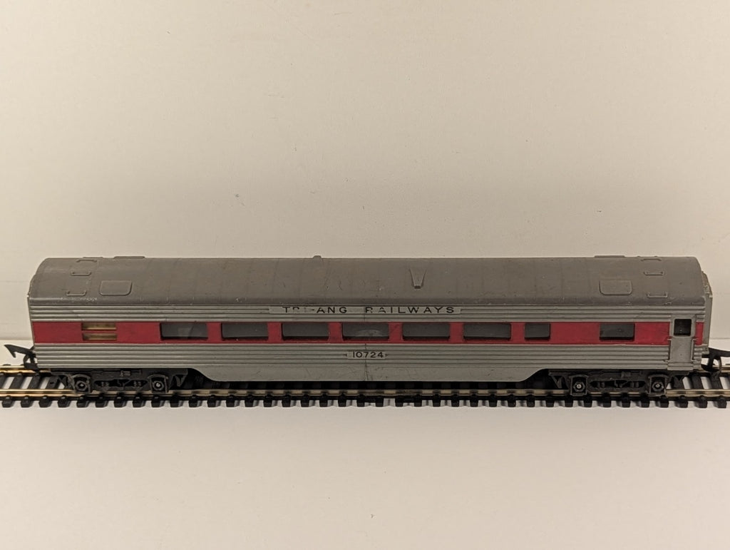 Tri-ang OO Gauge R25 Transcontinental Passenger Coach 10724