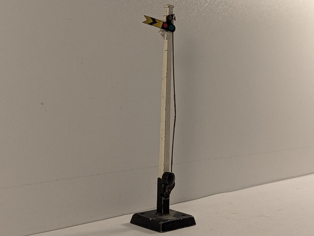 Hornby OO Gauge No. 1 Distant Signal Yellow & Black