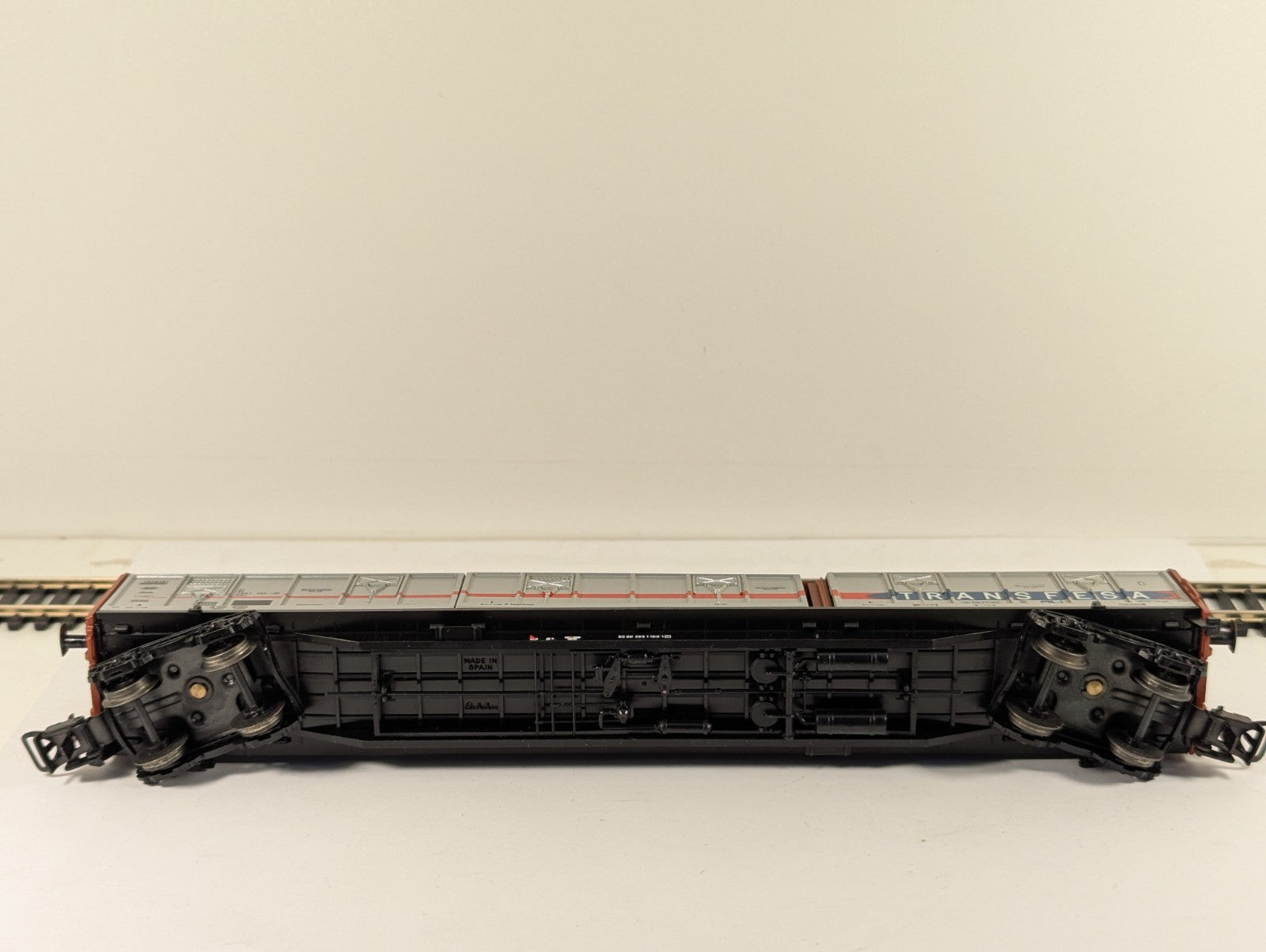 Electrotren HO Gauge Silver & Brown Sliding Wall Wagon