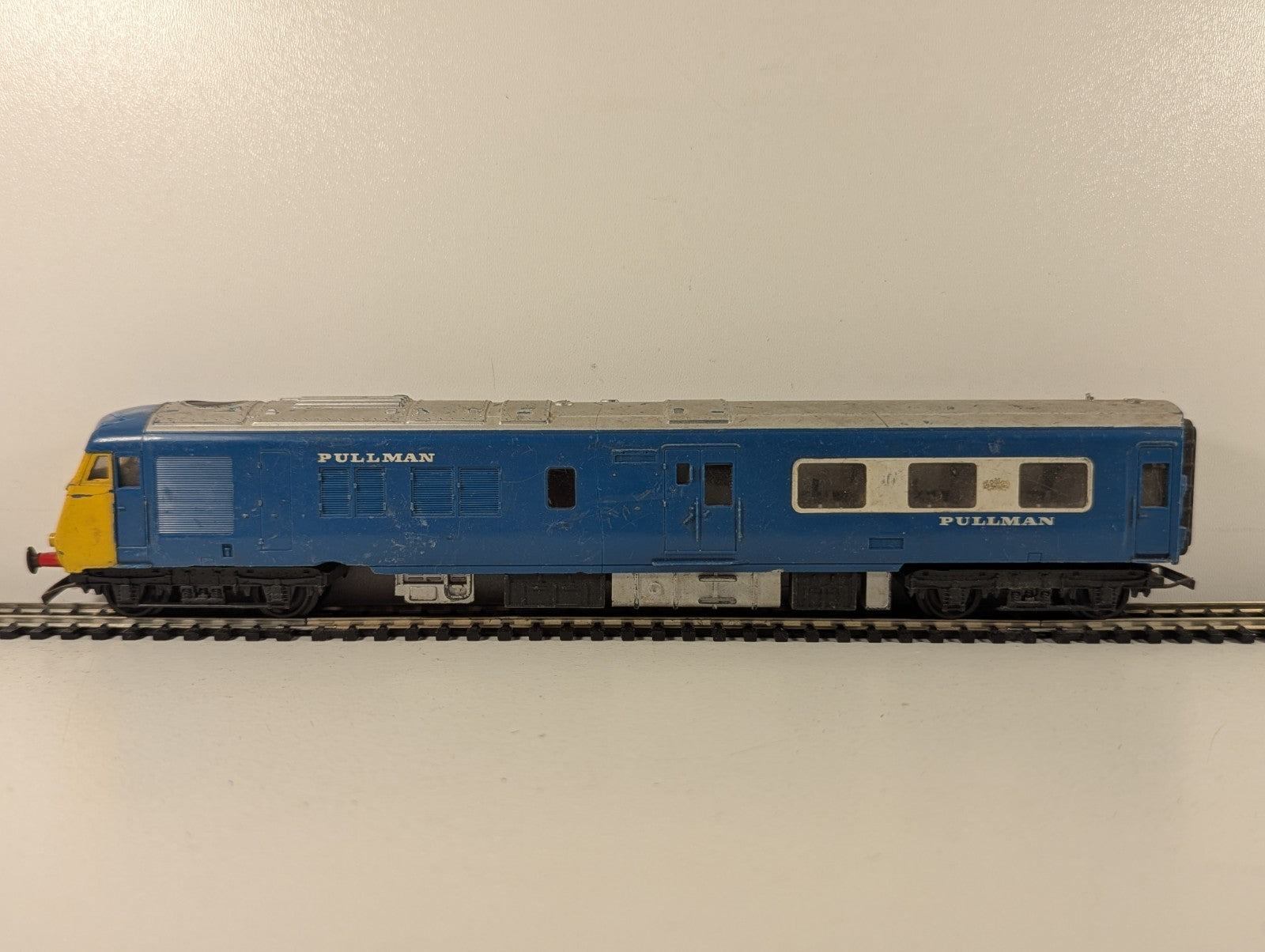 Tri-ang OO Gauge Blue Pullman Brake Second Dummy Car BR