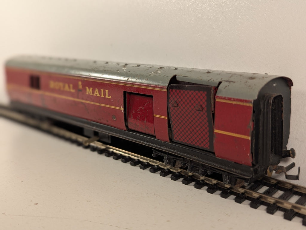 Hornby Dublo OO Gauge Operating TPO Royal Mail Van Passenger Coach