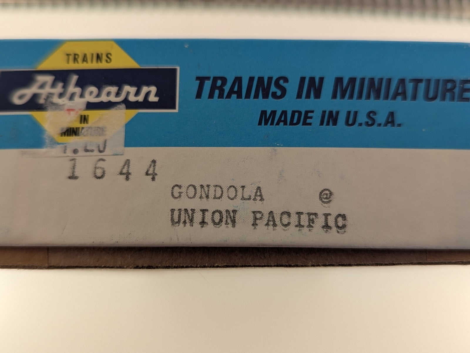 Athearn HO Scale Gondola Union Pacific 31223 Union Pacific brown