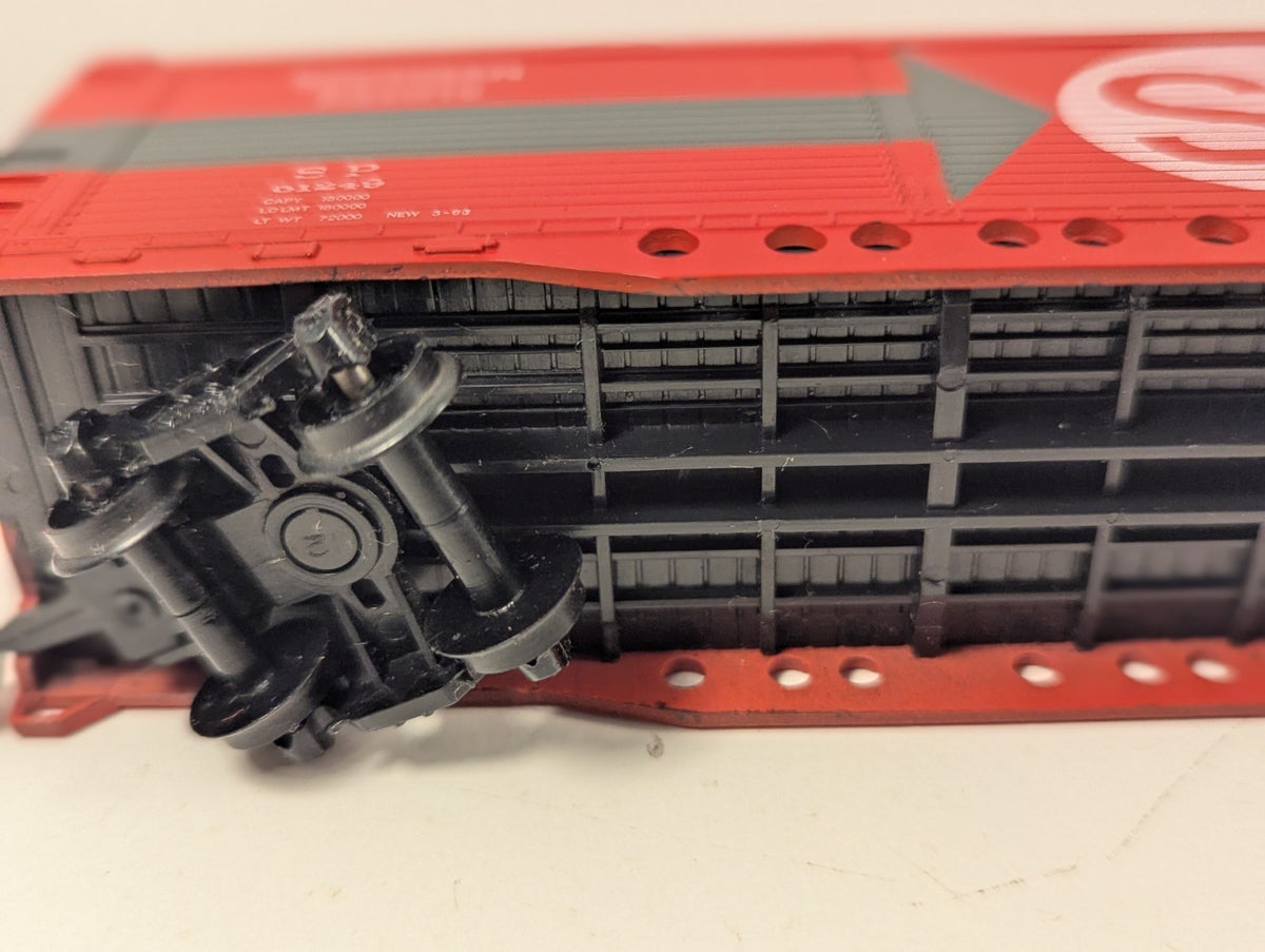 AHM HO Gauge Southern Pacific Evans All-Door Boxcar