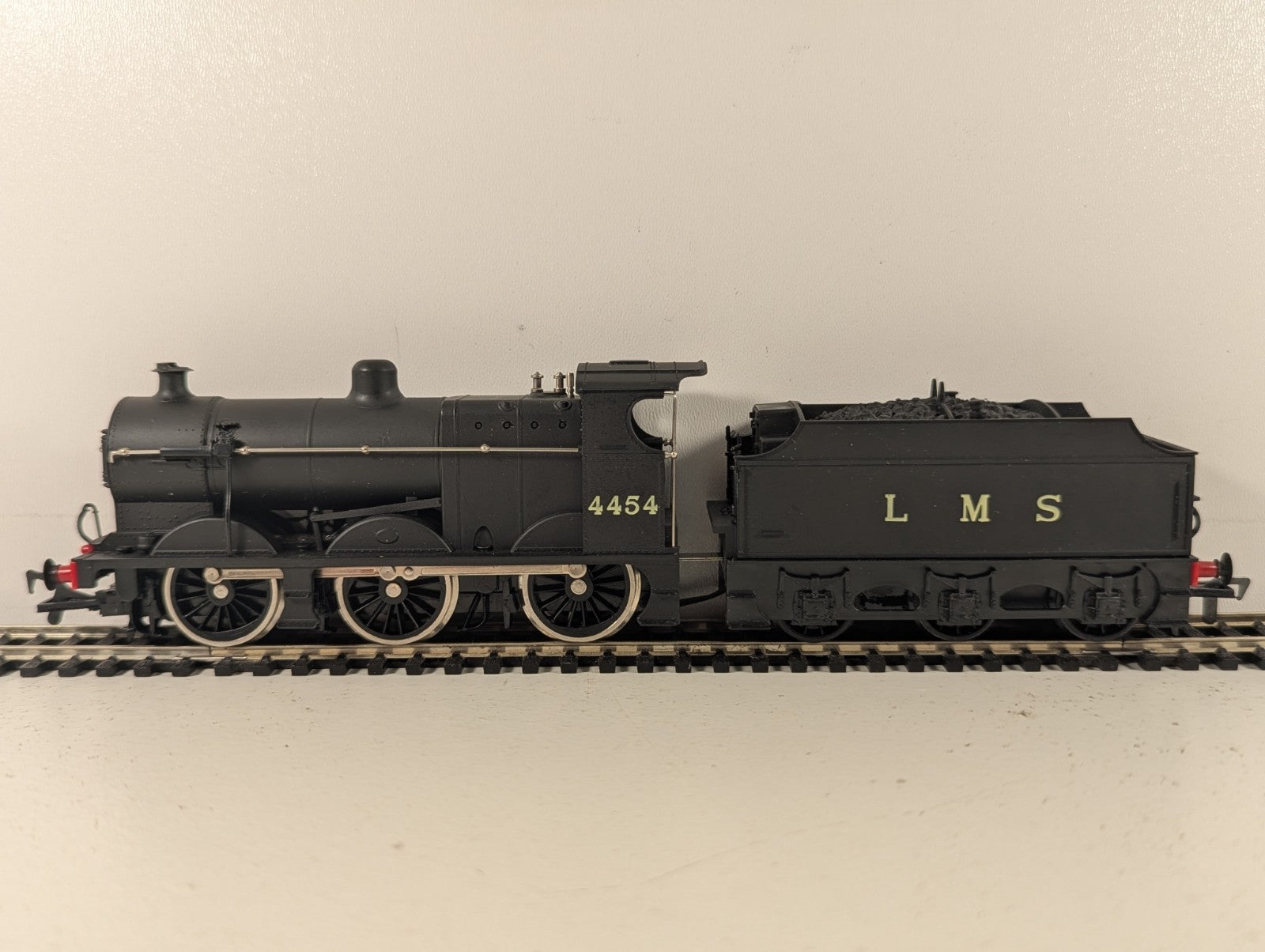 GMR (Airfix) OO Gauge Fowler 4F Class 0-6-0 Steam Locomotive 4454 LMS
