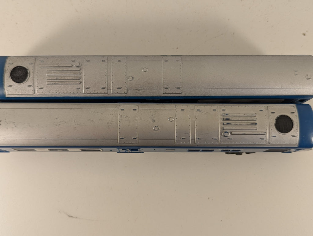 Tri-ang R555/R556 Blue Pullman Train Set OO Gauge