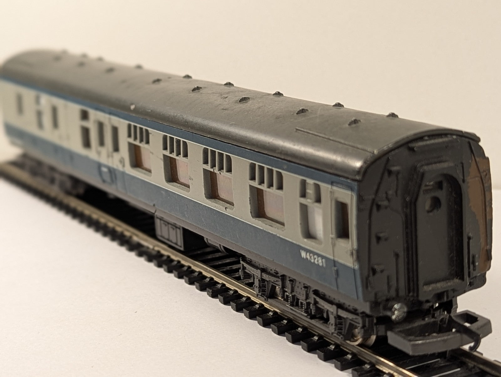 Lima OO Gauge Mk1 BSK Brake Coach BR Blue Grey W43281 Repaint