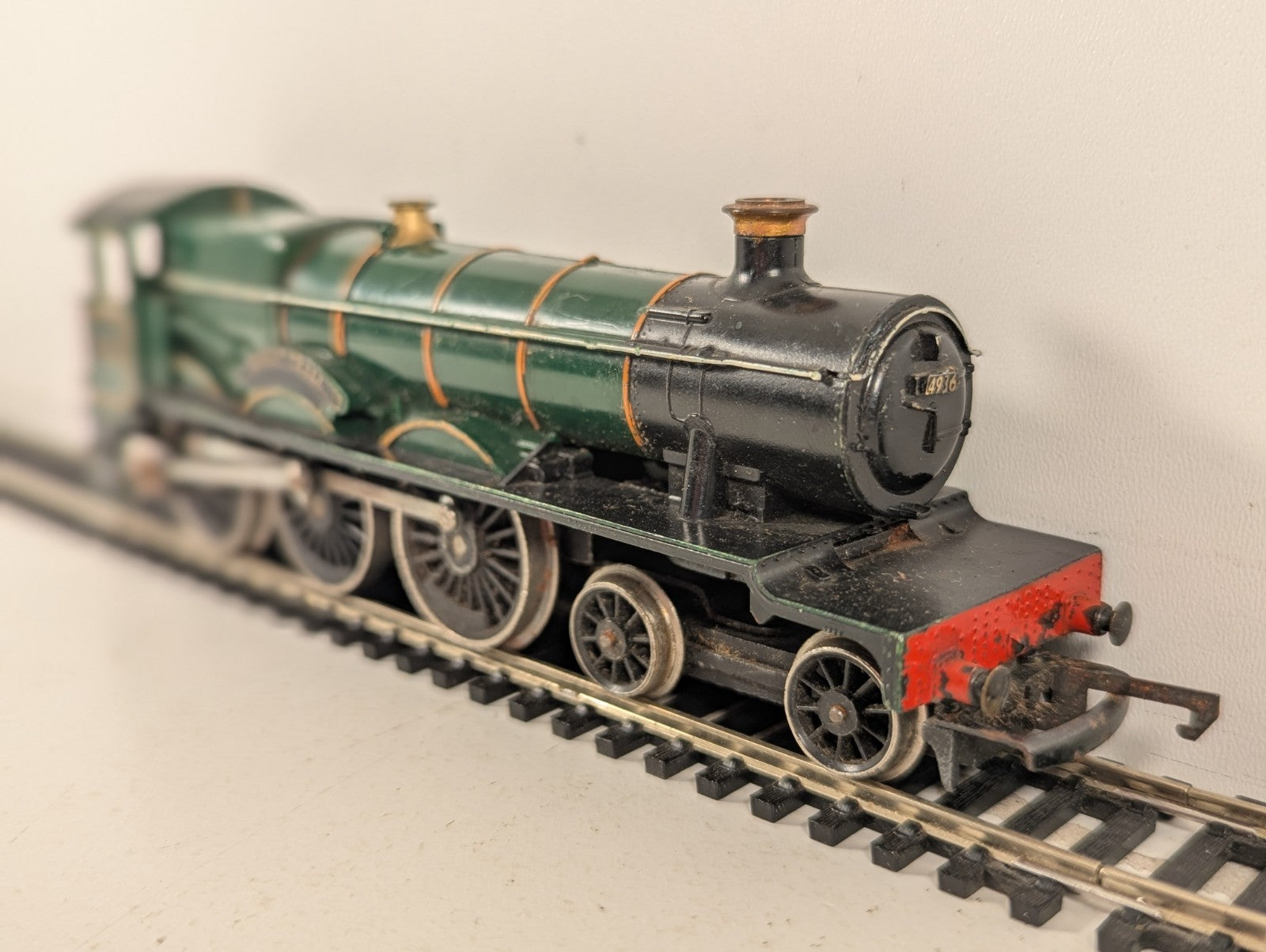 Hornby OO Gauge GWR Hall Class 'Kinlet Hall' Steam Locomotive 4936