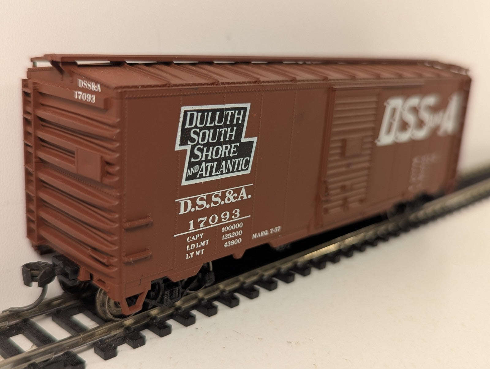 Accurail HO Gauge 40' AAR Steel Boxcar 17093