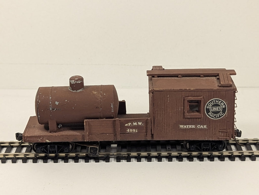 Kitbuilt HO Scale Southern Pacific MOW Water Car 4981 Southern Pacific MOW Brown