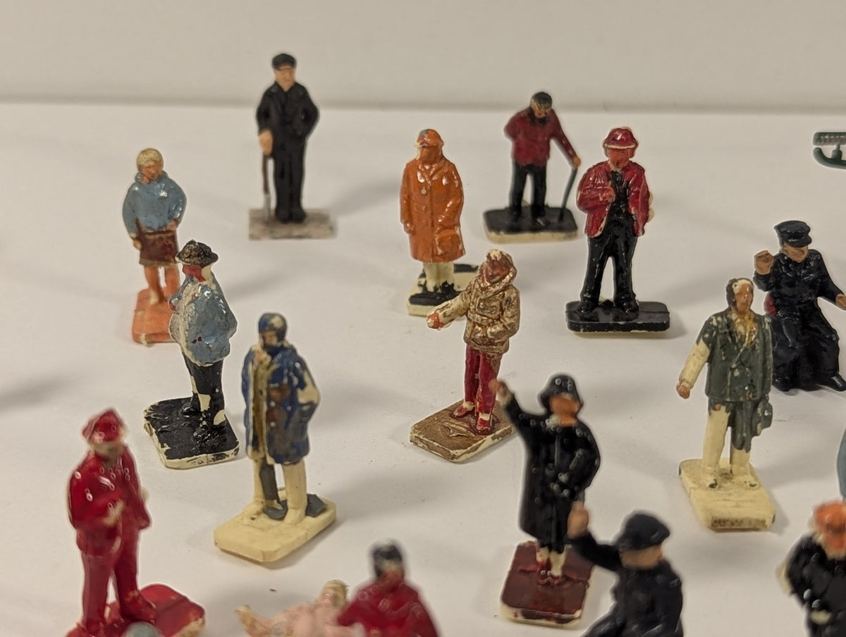 OO Gauge Assorted Painted Figures