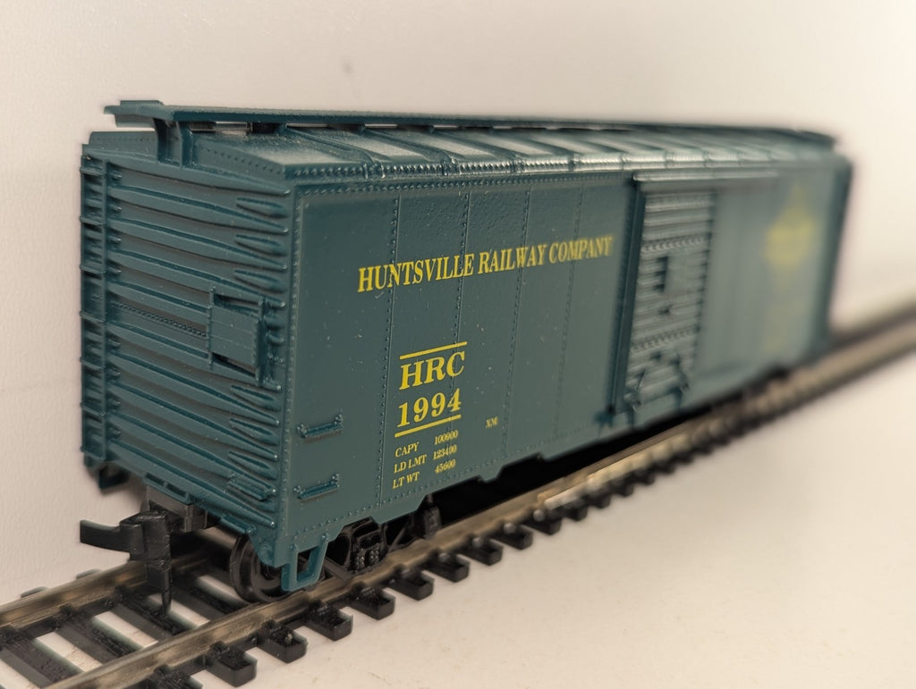 Athearn HO Scale USRA Rebuilt Steel 40' Box Car - Huntsville Railway Company