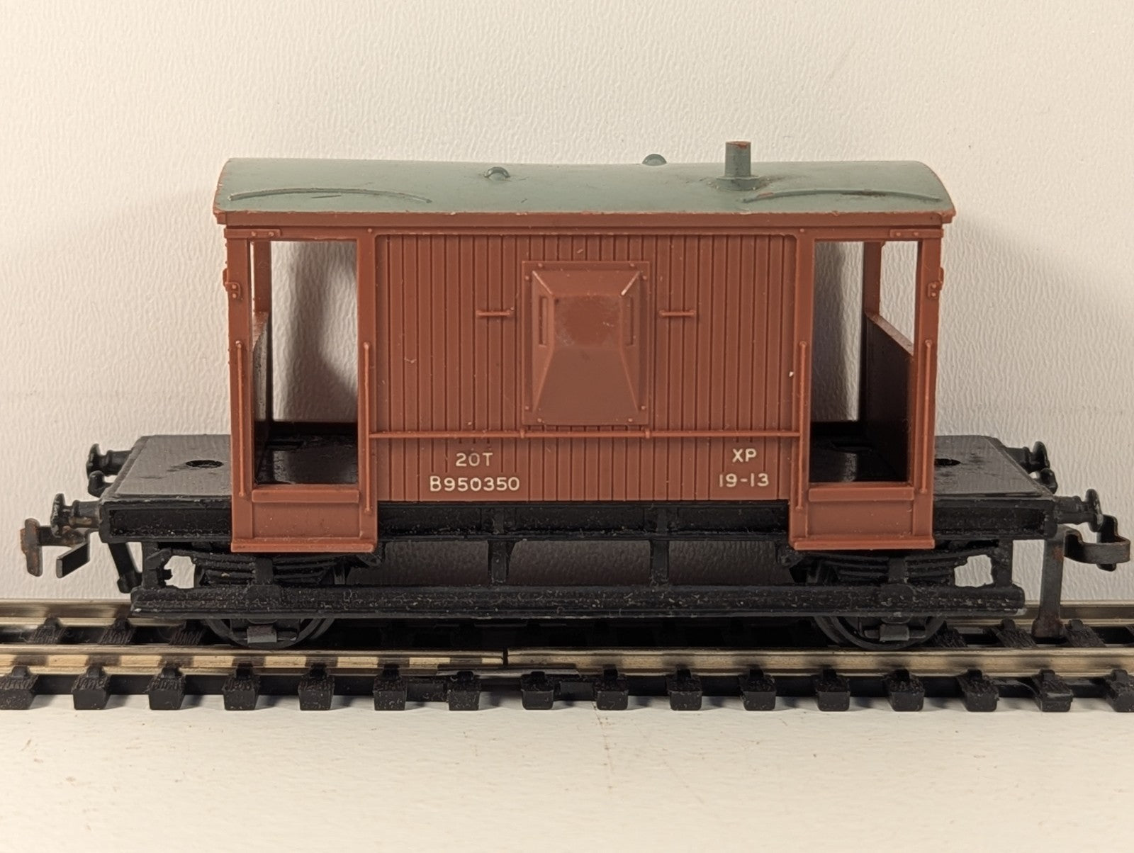 Hornby Dublo 20 Ton Standard Brake Van