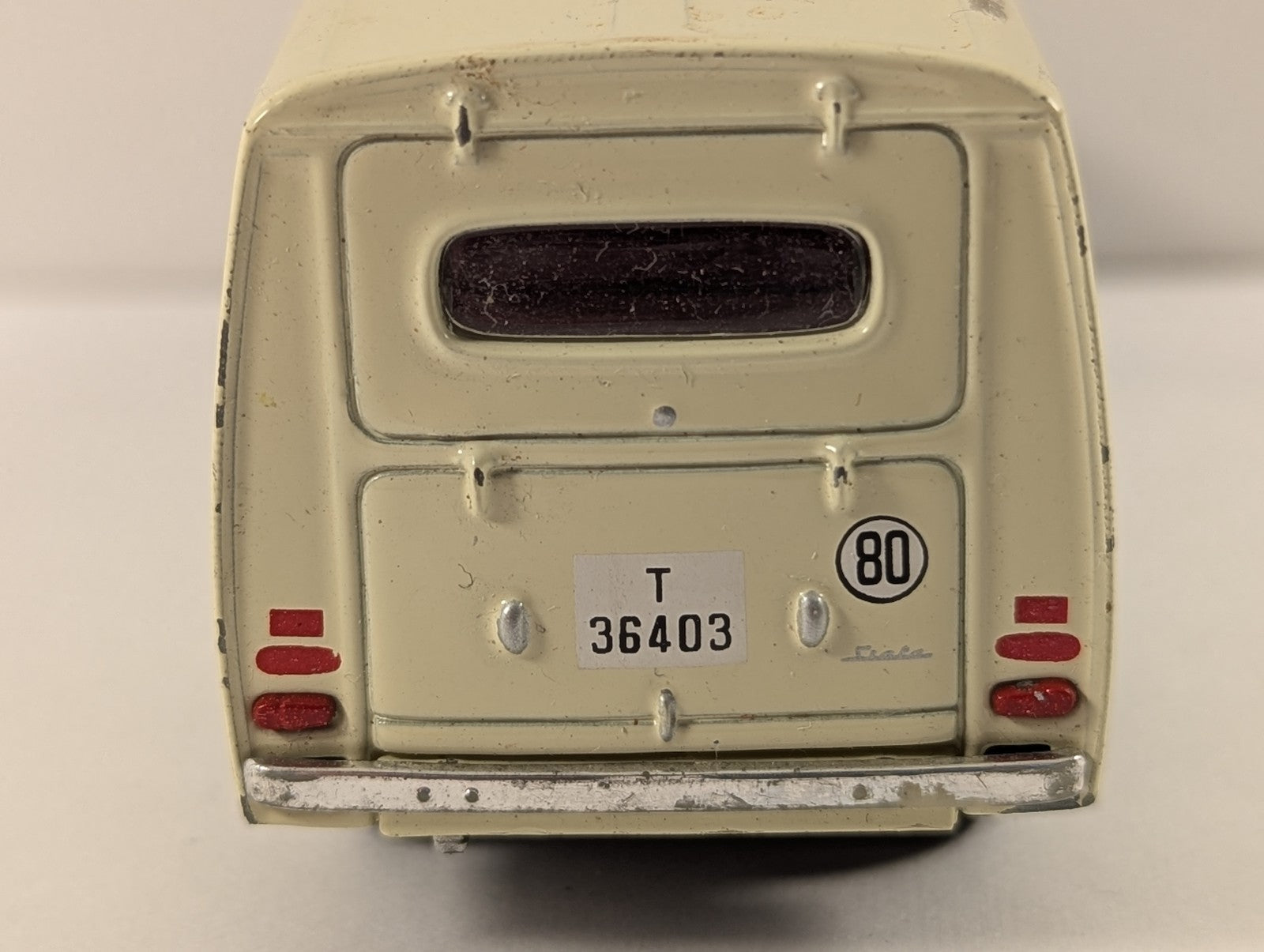 Solido 1:43 Siata Formichetta 1964 Die-cast Vehicle T 36403 Cream