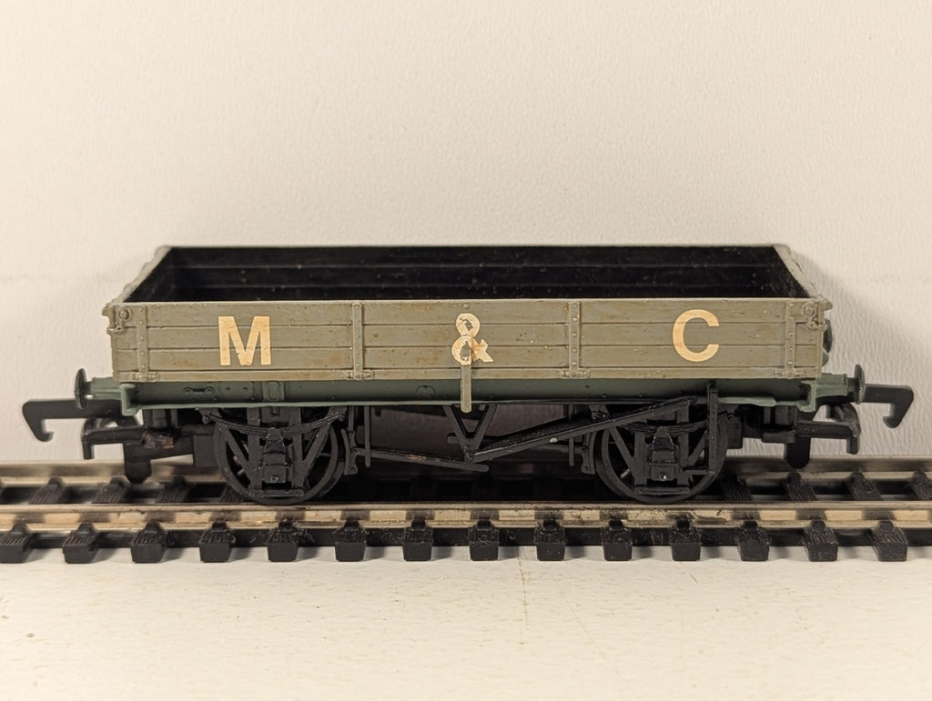 Mainline OO Gauge 5-Plank Open Wagon Goods Wagon M&C Grey 37-143