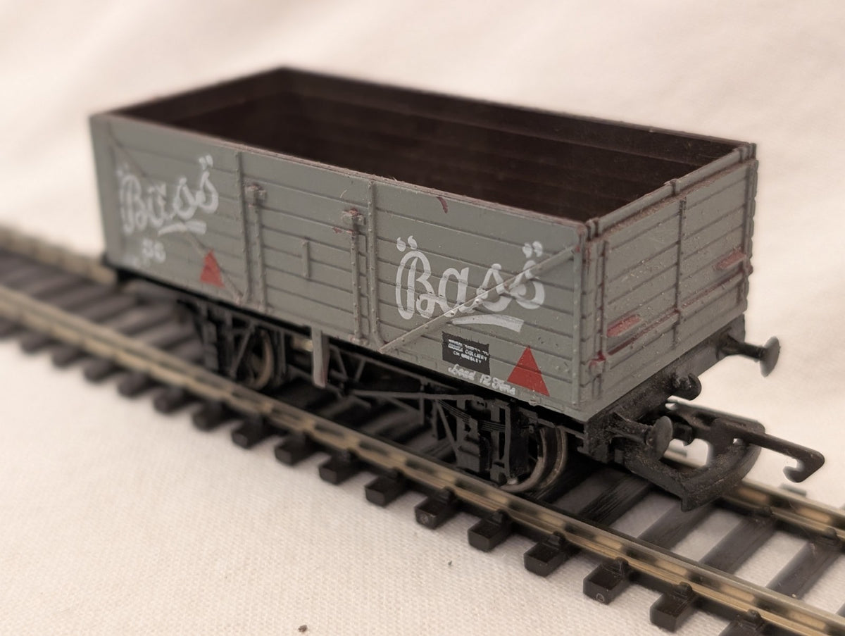 Dapol OO Gauge B171 Bass 7 Plank Wagon