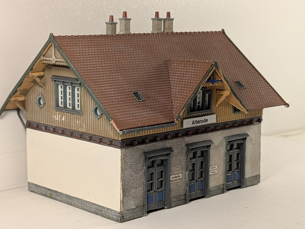 Auhagen HO Gauge Bahnhof Alterode Station Building
