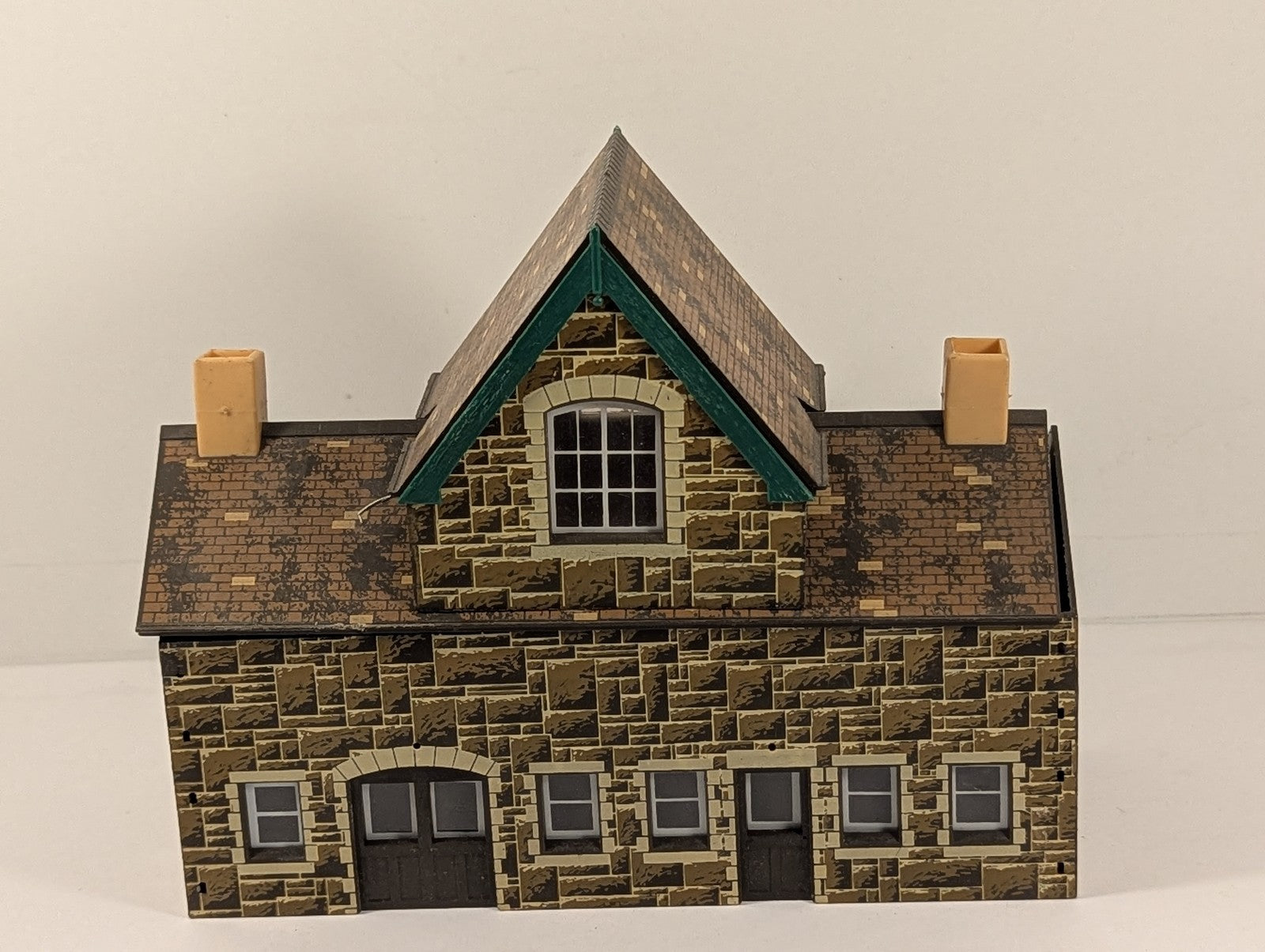Hornby OO Gauge Station Building Stone R502-010