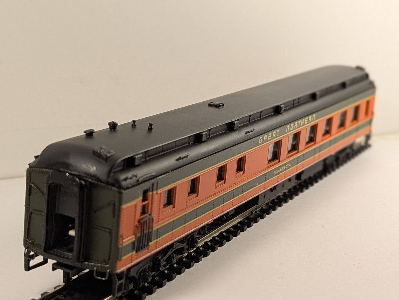 BachmannSpectrum89034HO GaugeGreat NorthernMinnesota Diner -Boxed- Missing parts