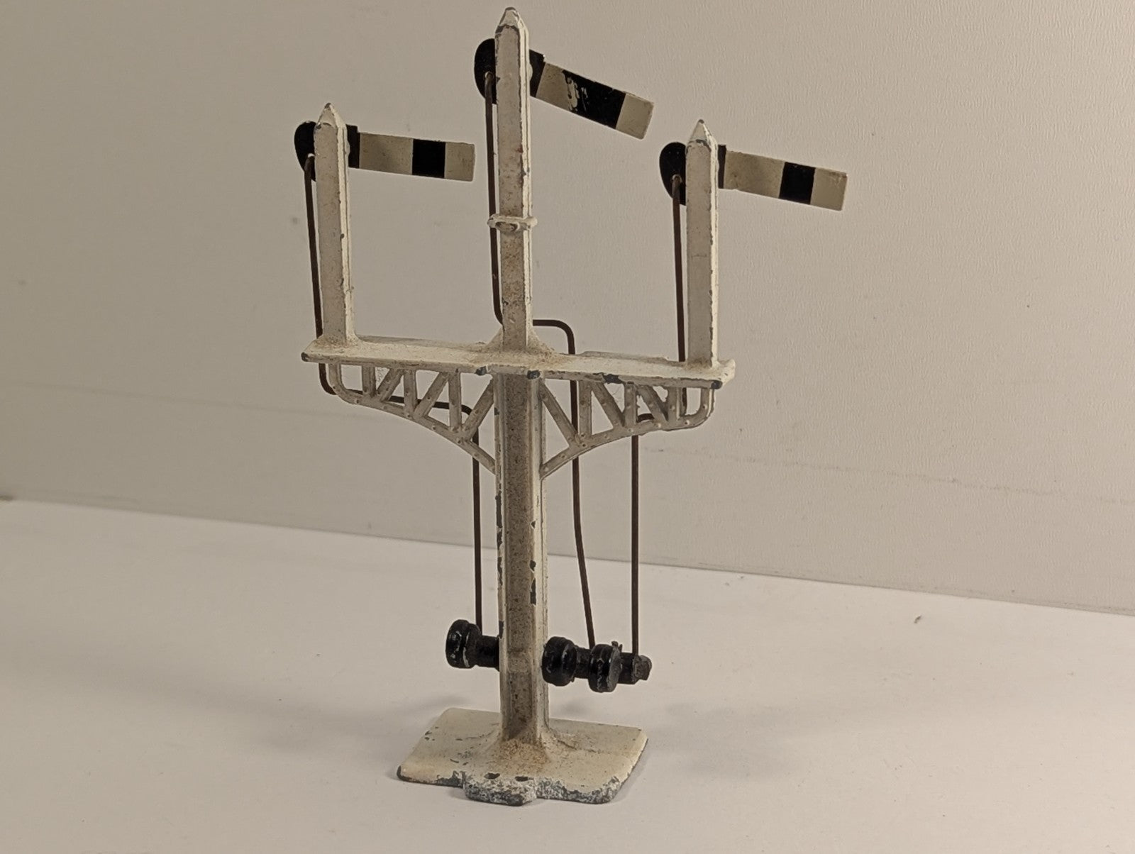Crescent OO Gauge Triple Semaphore Signal