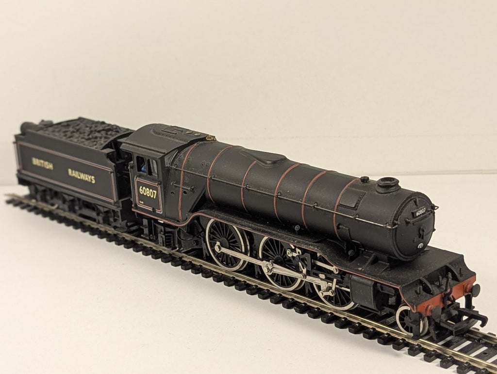 Bachmann OO Gauge Class V2 60807 Steam Locomotive BR Lined Black