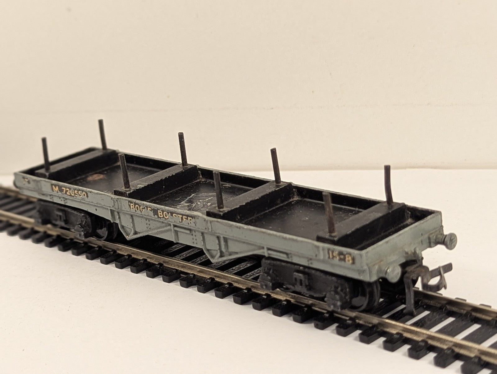 Hornby Dublo 4610 OO Gauge BR Grey Bogie Bolster Wagon M720550