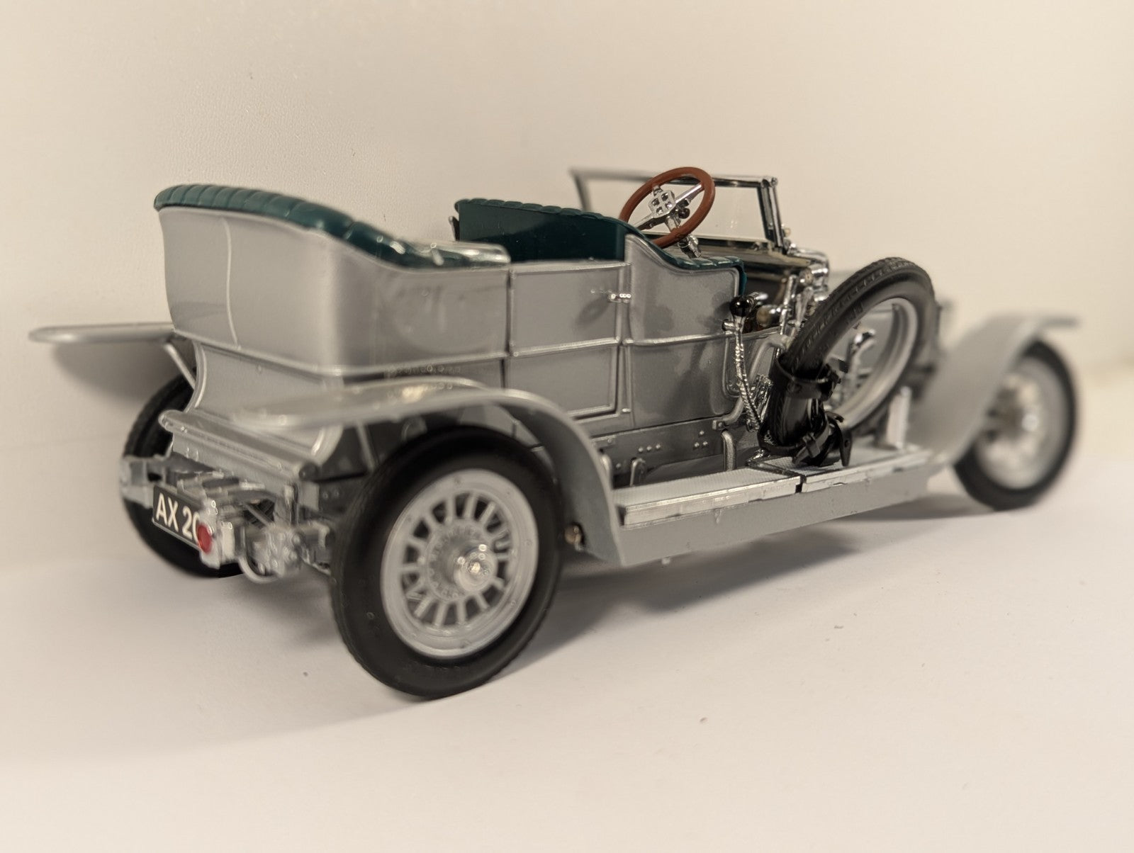 Franklin Mint 1907 Rolls-Royce Silver Ghost - Needs TLC